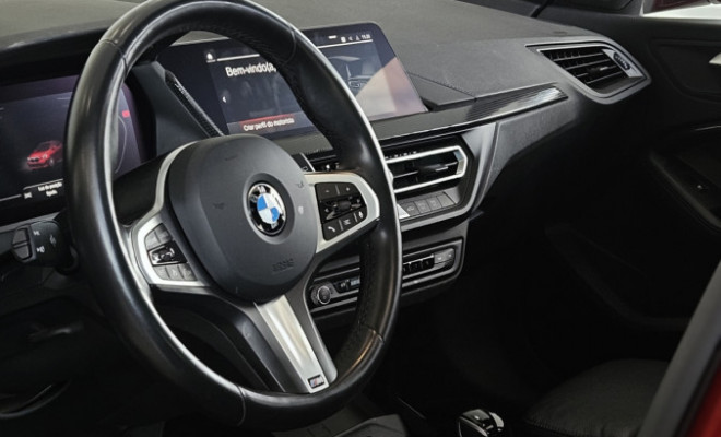 BMW 118i M Sport 1.5 TB 12V Aut. 5p 2024 Gasolina-4
