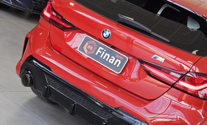 BMW 118i M Sport 1.5 TB 12V Aut. 5p 2024 Gasolina-13