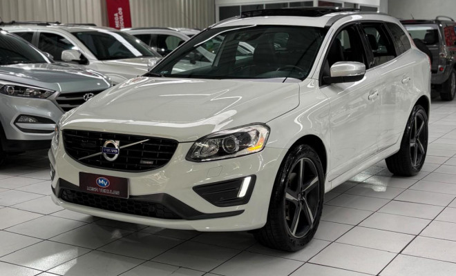 Volvo XC 60 R-DESIGN 3.0 304cv AWD 5p 2015 Gasolina-3