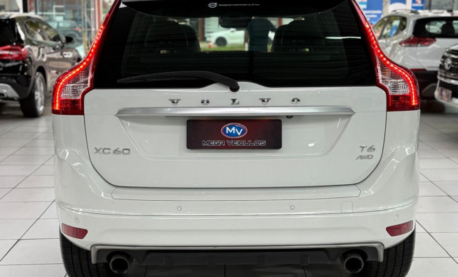 Volvo XC 60 R-DESIGN 3.0 304cv AWD 5p 2015 Gasolina-5