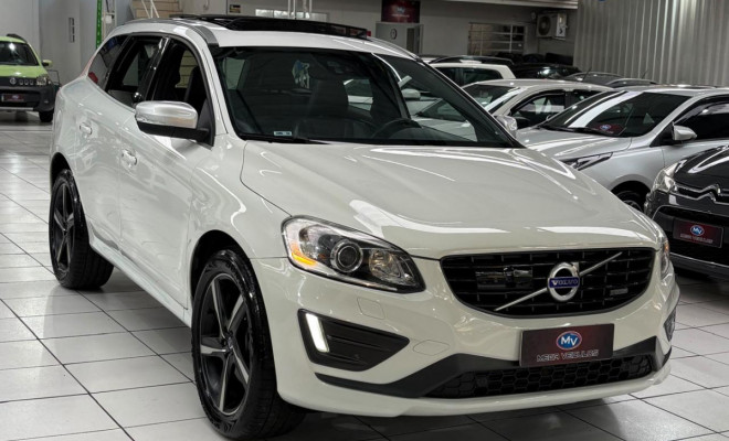 Volvo XC 60 R-DESIGN 3.0 304cv AWD 5p 2015 Gasolina-1