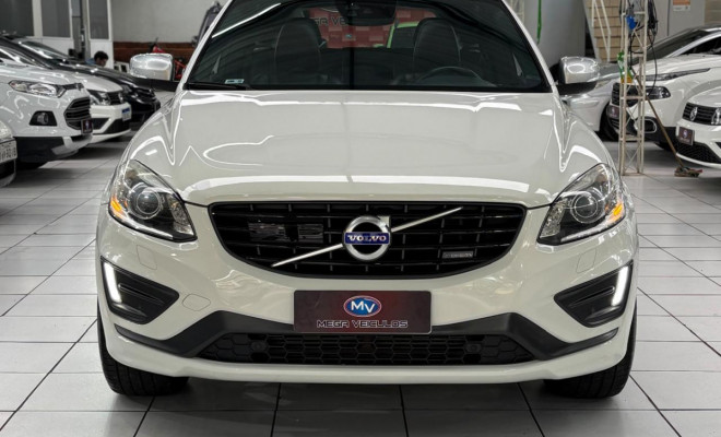 Volvo XC 60 R-DESIGN 3.0 304cv AWD 5p 2015 Gasolina-2