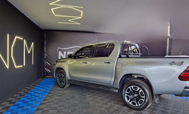 Toyota Hilux CD SRV 4x4 2.8 TDI Diesel Aut. 2022 Diesel-2