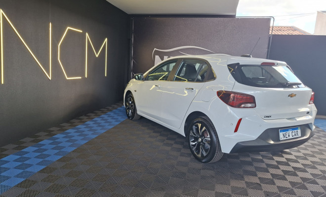 GM - Chevrolet ONIX HATCH PREM. 1.0 12V TB Flex 5p Aut. 2025 Flex-2
