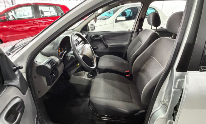 GM - Chevrolet Classic Life/LS 1.0 VHC FlexP. 4p 2015 Flex-9