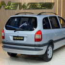 GM - Chevrolet Zafira 2.0/ CD 2.0  8V  MPFI 5p Mec. 2002 Gasolina-4