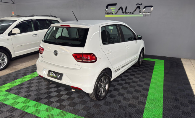 VW - VolksWagen Fox Connect 1.6 Flex 8V 5p 2019 Flex-3