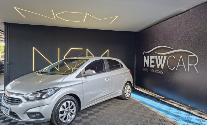 GM - Chevrolet ONIX HATCH LT 1.4 8V FlexPower 5p Mec. 2017 Flex