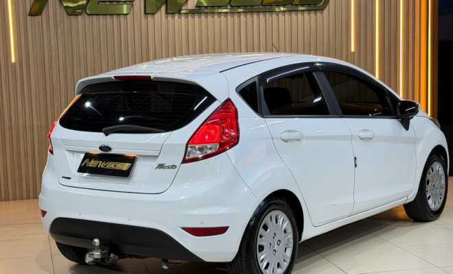 Ford Fiesta 1.5 16V Flex Mec. 5p 2014 Flex-4