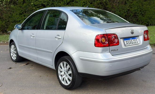 VW - VolksWagen Polo I MOTION 1.6 Total Flex  5p 2010 Flex-0
