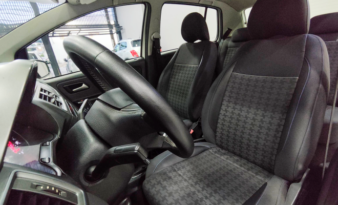 VW - VolksWagen Fox Comfortline 1.6 Flex 8V 5p 2015 Flex-7