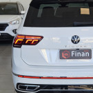 VW - VolksWagen TIGUAN Allspac R-Line 300 TSI 2.0  2024 Gasolina-17