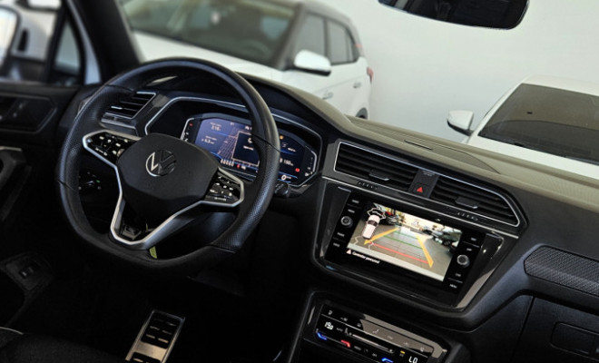 VW - VolksWagen TIGUAN Allspac R-Line 300 TSI 2.0  2024 Gasolina-7