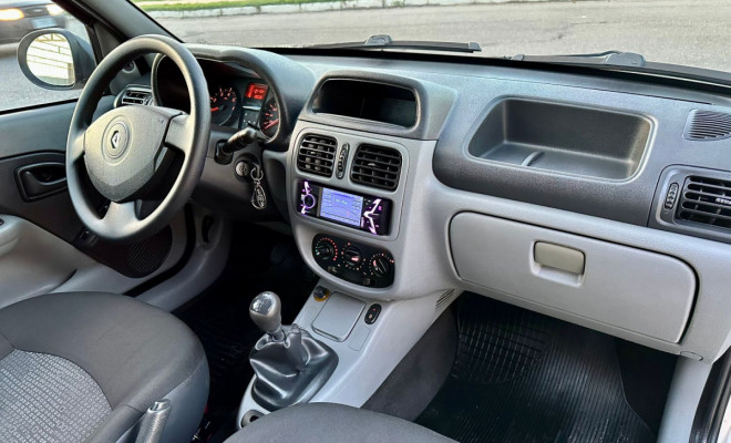 Renault Clio 1.0 Hi-Flex - 2012-7