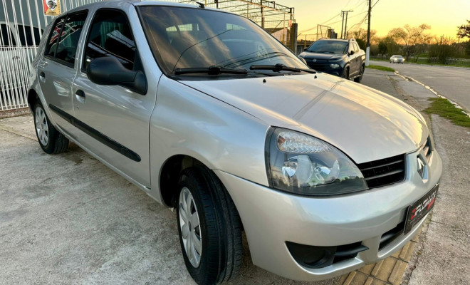 Renault Clio 1.0 Hi-Flex - 2012-0