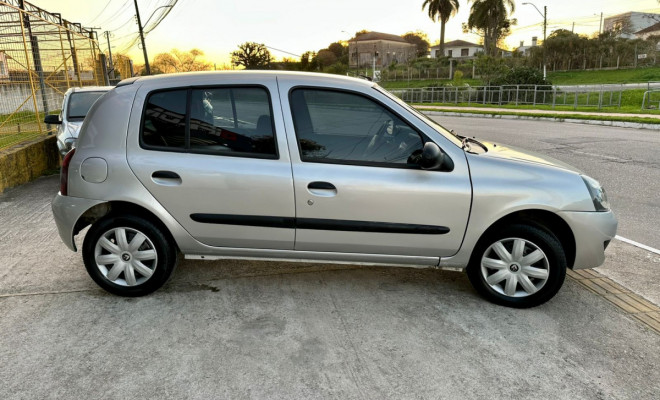 Renault Clio 1.0 Hi-Flex - 2012-1