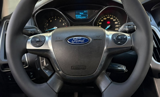 Ford Focus 1.6 S/SE/SE Plus Flex 8V/16V  5p 2014 Flex-8