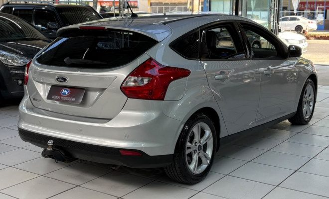 Ford Focus 1.6 S/SE/SE Plus Flex 8V/16V  5p 2014 Flex-5