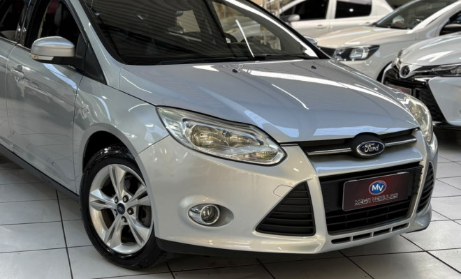 Ford Focus 1.6 S/SE/SE Plus Flex 8V/16V  5p 2014 Flex-6
