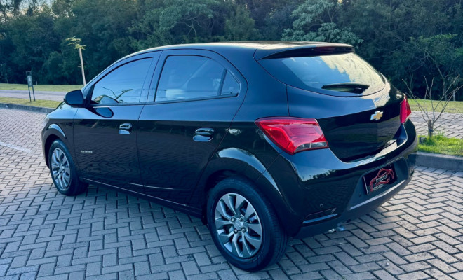 GM - Chevrolet ONIX HATCH ADVANTAGE 1.4 8V Flex 5p Aut. 2019 Flex-2