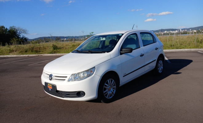 VW - VolksWagen Gol (novo) 1.0 Mi Total Flex 8V 4p 2011 Flex
