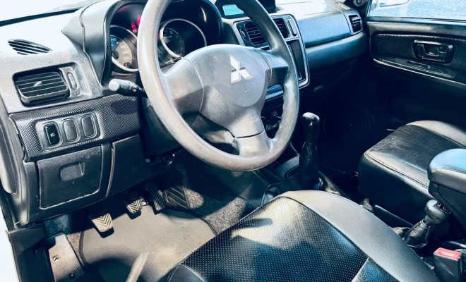Mitsubishi Pajero TR4 GLS 2.0 Flex 16V 4x4 Mec. 2011 Flex-5