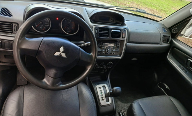 Mitsubishi Pajero TR4 2.0/ 2.0 Flex 16V 4x4 Aut. 2011 Flex-1