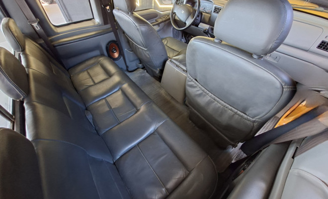 Ford F-250 Tropical 4.2 CE / CD Diesel TB 2003 Diesel-6