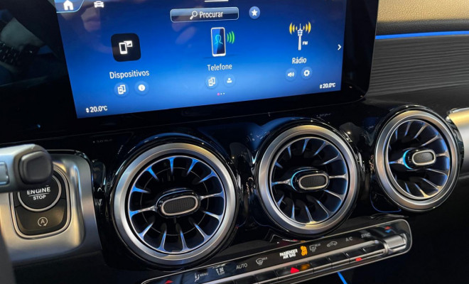 Mercedes-Benz GLB 220 4M AMG Line 2.0 TB Híbrido Aut. 2025-10