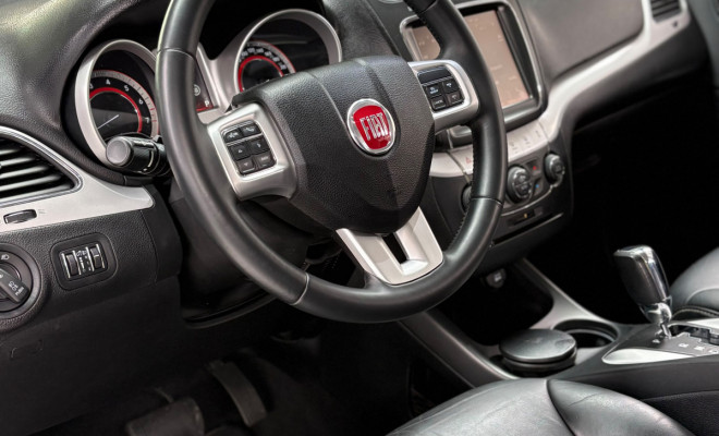 Fiat FREEMONT EMOT./PRECISION 2.4 16V 5p Aut. 2015 Gasolina-11