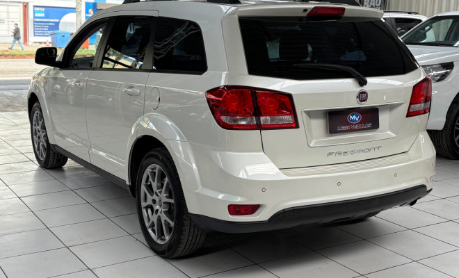 Fiat FREEMONT EMOT./PRECISION 2.4 16V 5p Aut. 2015 Gasolina-1