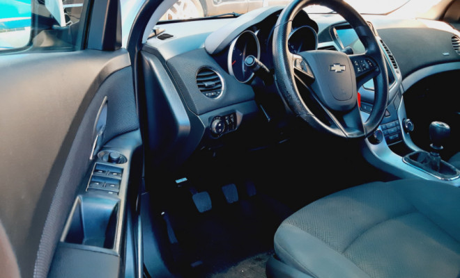 GM - Chevrolet CRUZE LT 1.8 16V FlexPower 4p Mec. 2012 Flex-5
