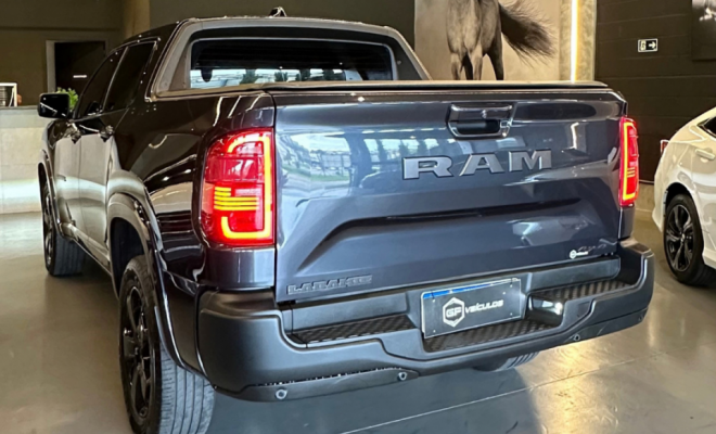 RAM RAMPAGE LARAMIE 2.2 TB CD 4X4 Die. Aut. 2025 Diesel-3