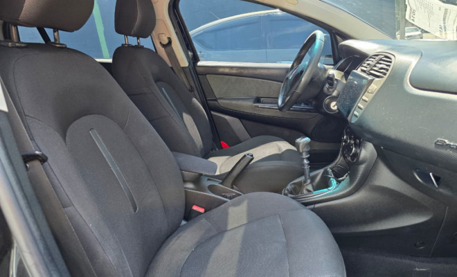 Fiat Bravo ESSENCE 1.8 Flex 16V 5p 2014 Flex-8