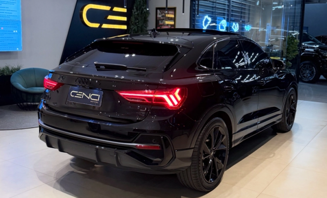 Audi Q3 SPB Perf. Black 2.0 TFSI Tipt. Quat. 2023 Gasolina-3