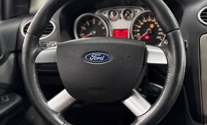 Ford Focus 1.6 S/SE/SE Plus Flex 8V/16V  5p 2013 Flex-7