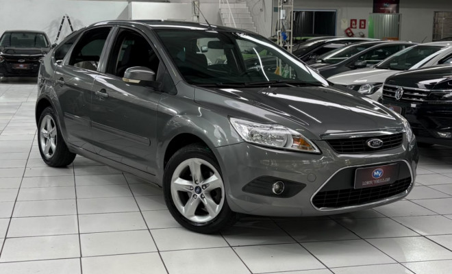 Ford Focus 1.6 S/SE/SE Plus Flex 8V/16V  5p 2013 Flex