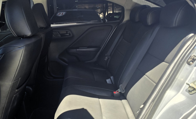 Honda City Personal 1.5 Automático 2018 | Baixa KM | Guarujá-5