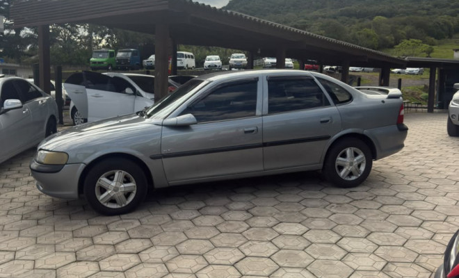 GM - Chevrolet Vectra GLS/Expres.2.2/ 2.0 e 2.0 CD 8V 1997 Gasolina-0
