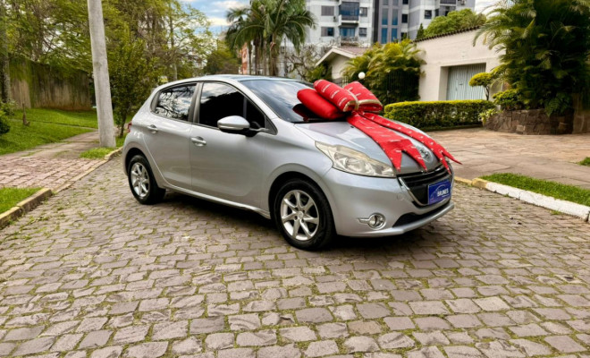 Peugeot 208 Allure 1.5 Flex 8V 5p 2014 Flex