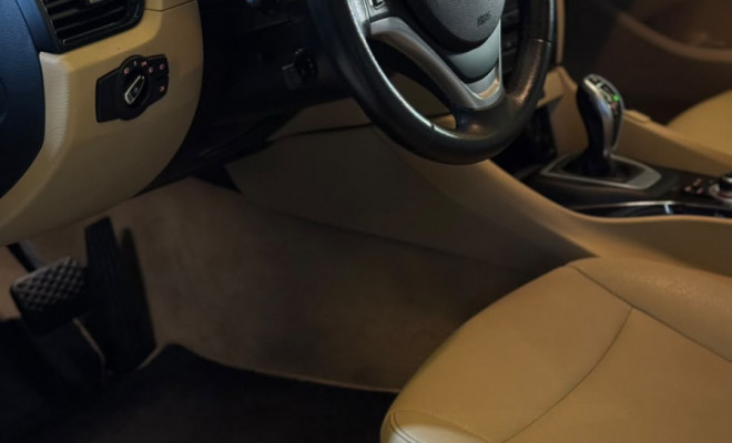 BMW X1 SDRIVE 20i 2.0/2.0 TB Acti.Flex Aut. 2014 Flex-11