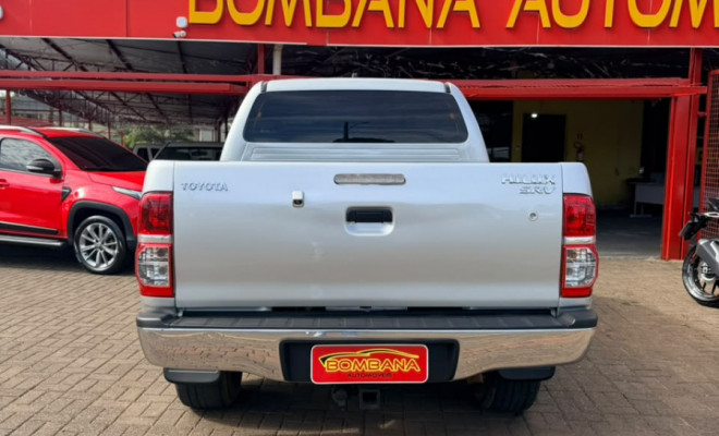 Toyota Hilux CD SRV D4-D 4x4 3.0 TDI Diesel Aut 2013 Diesel-2