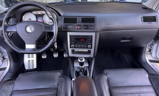 VW - VolksWagen Golf Sportline 1.6 Mi Total Flex 8V 4p 2014 Flex-17