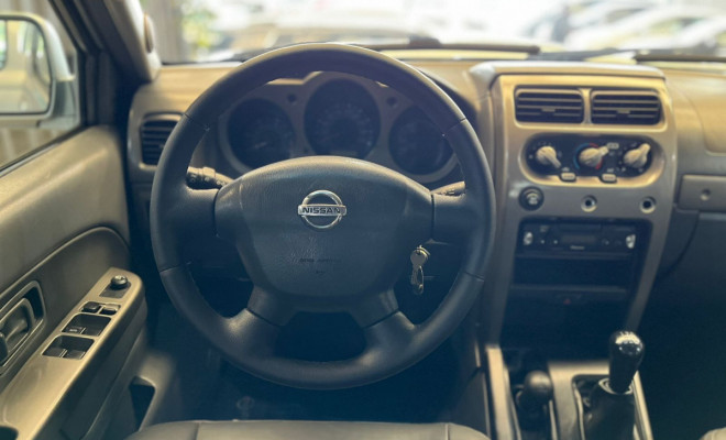 Nissan Frontier XE/ XE TIT. CD 4x4 2.8 TDI Dies 2003 Diesel-6