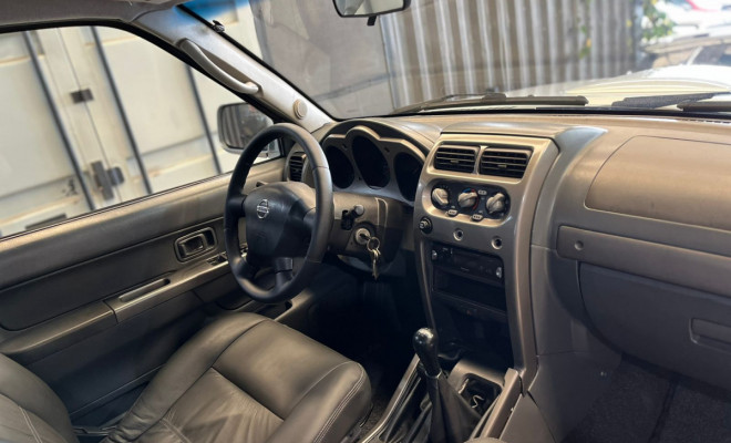 Nissan Frontier XE/ XE TIT. CD 4x4 2.8 TDI Dies 2003 Diesel-10