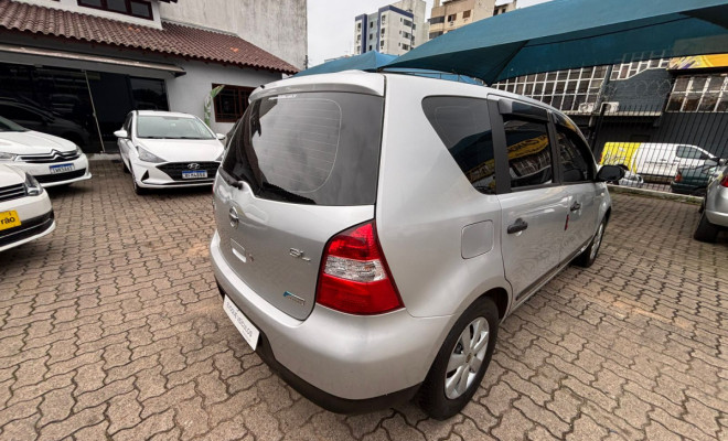 Nissan LIVINA 1.8 16V Flex Fuel Aut. 2010 Flex-2