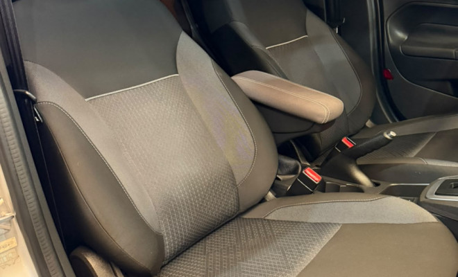 Ford Fiesta SEL 1.6 16V Flex  Aut. 5p 2018 Flex-12