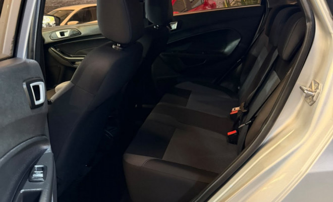 Ford Fiesta SEL 1.6 16V Flex  Aut. 5p 2018 Flex-8