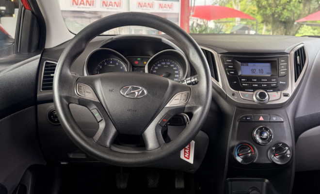 Hyundai HB20 Premium 1.6 Flex 16V Mec. 2013 Flex-9