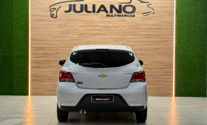 GM - Chevrolet ONIX HATCH LT 1.0 8V FlexPower 5p Mec. 2019-18